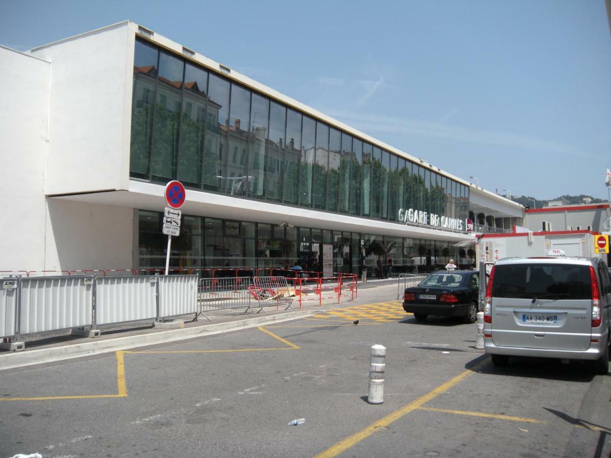 Appartement Manhattan 2 Pieces 3 Etoiles Lumineux Plein Centre A 5mn Des Plages Et Palais Cannes
