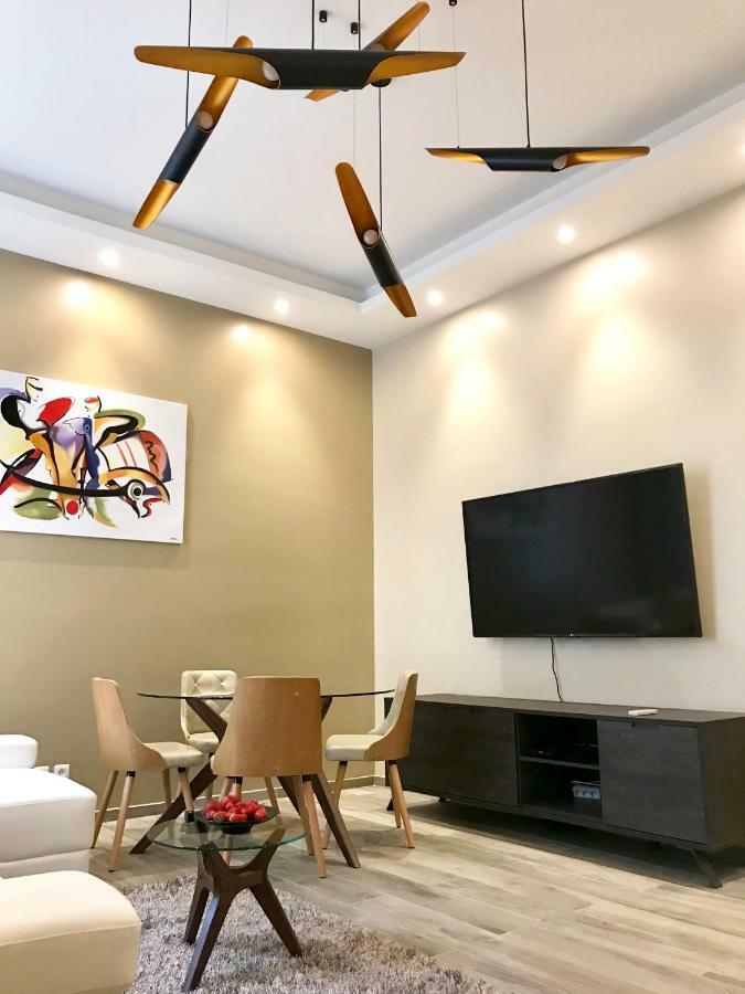 Apartment Numa Blanc 300 M Palais Des Festivals