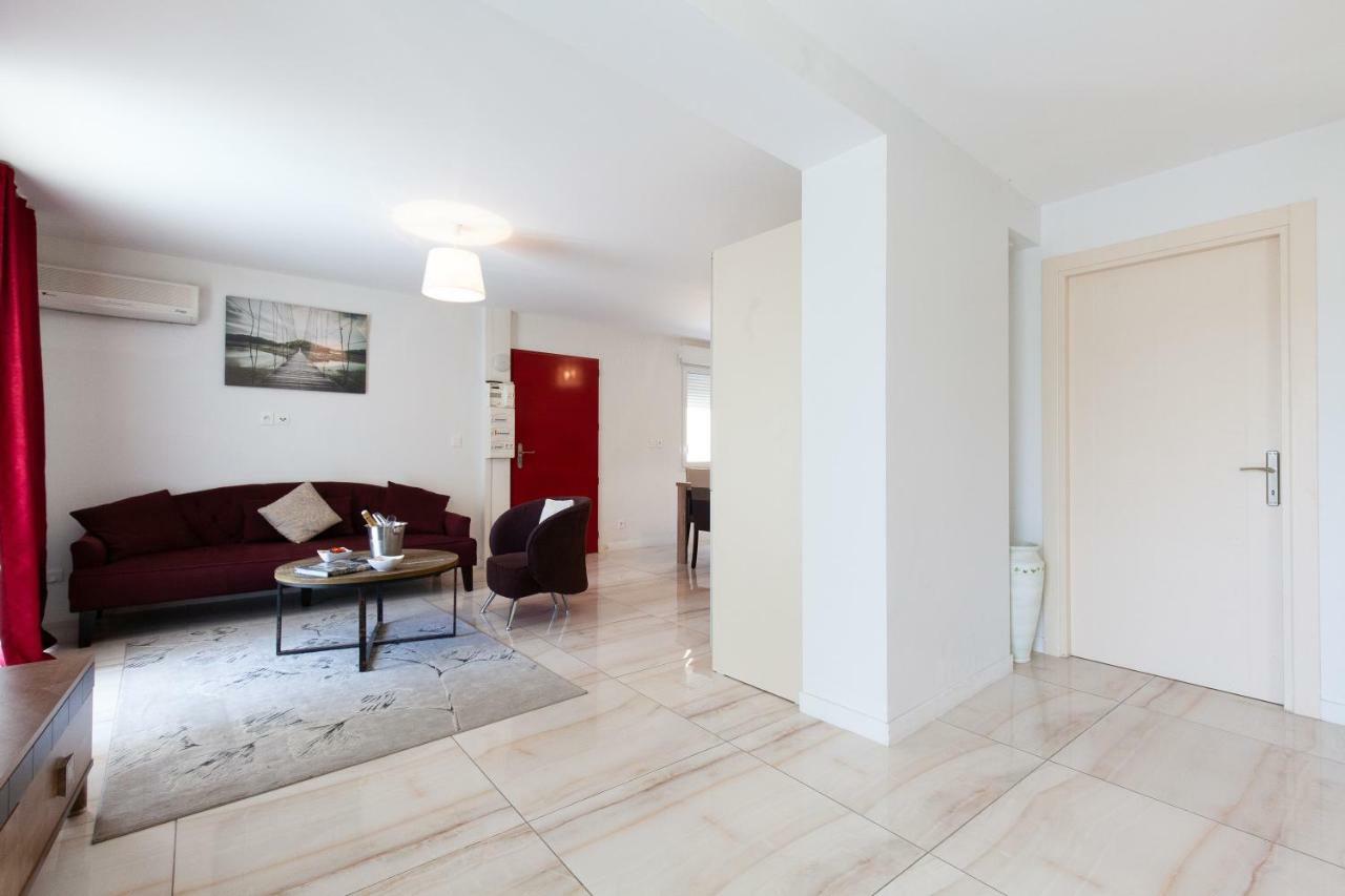 Aparthotel D'azur Riou