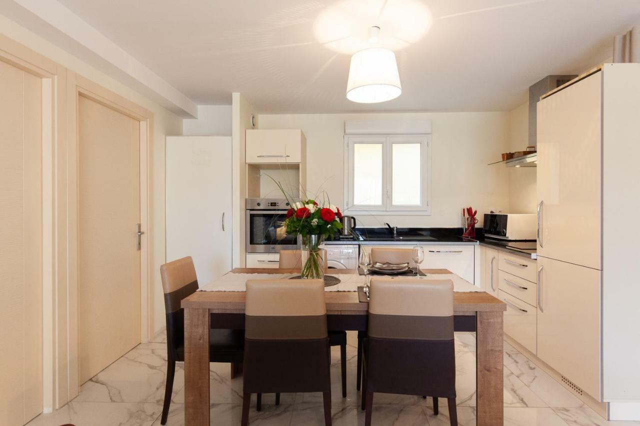 Aparthotel D'azur Riou