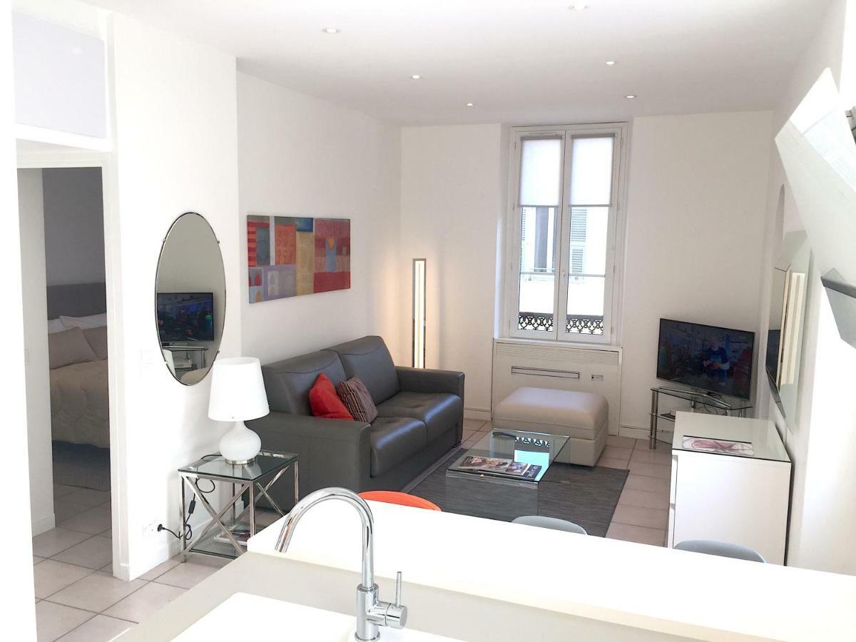 Appartement Centre Cannes, Logement Rénové Rue Piétonne, Proche Plage Et Palais Festival Cannes