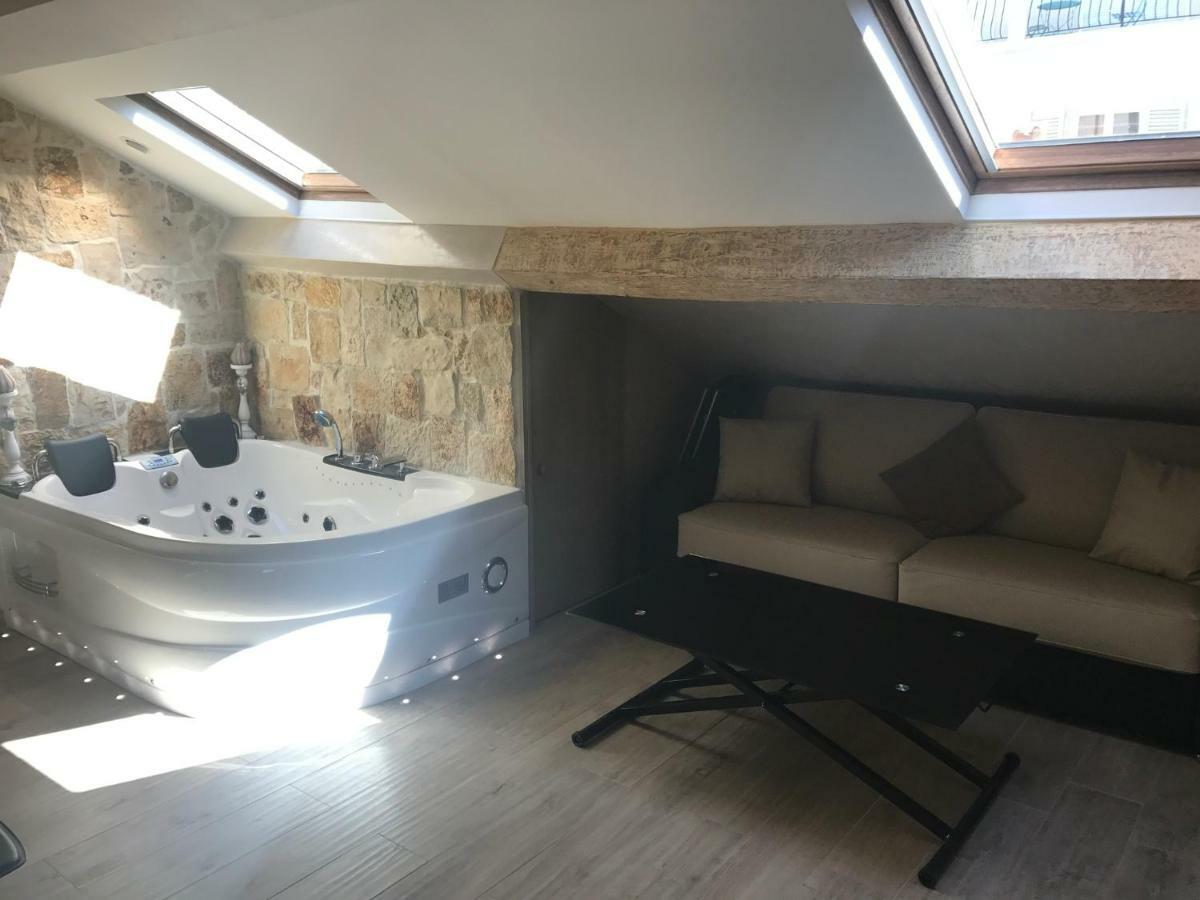 Appartement Jacuzzi Croisette *
