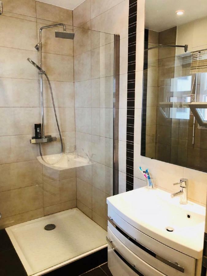 O Palais Des Iles Two Bedroom Cannes