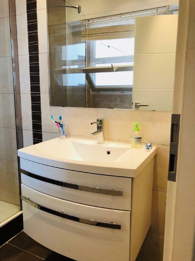 O Palais Des Iles Two Bedroom Appartement Cannes