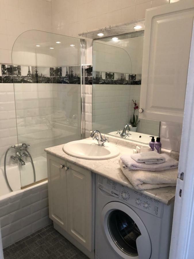 Cannes: Agreable 2 Pieces Vue Panoramique Appartement