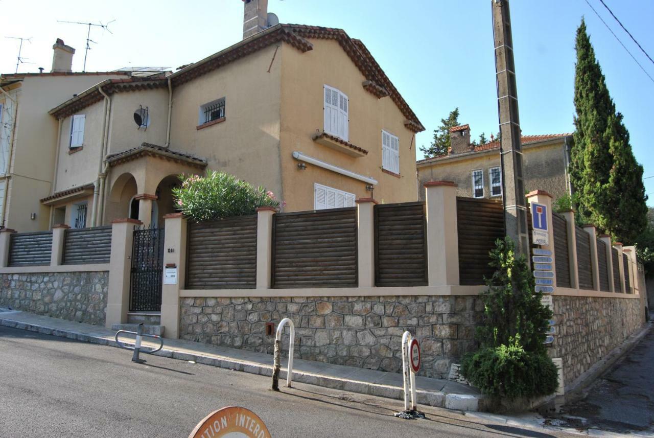 Le Calme Au Centre à 10 Minutes à Pied De La Croisette Et Des Plages Appartement *