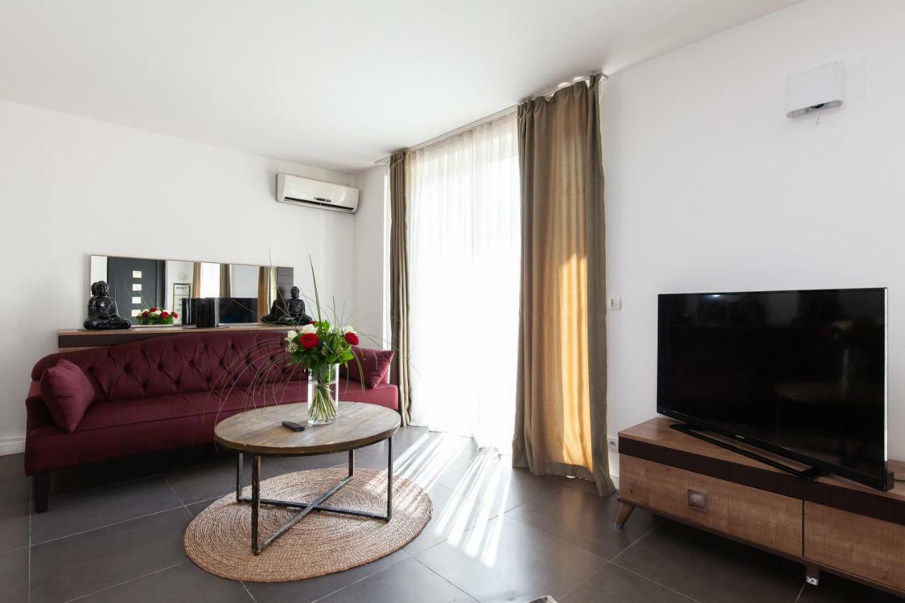 Aparthotel D'azur Riou 2*