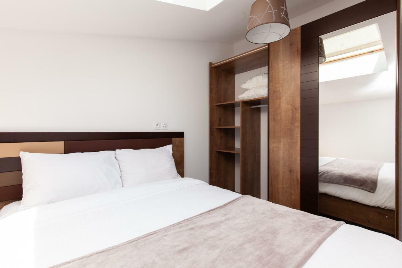 Aparthotel D'azur Riou
