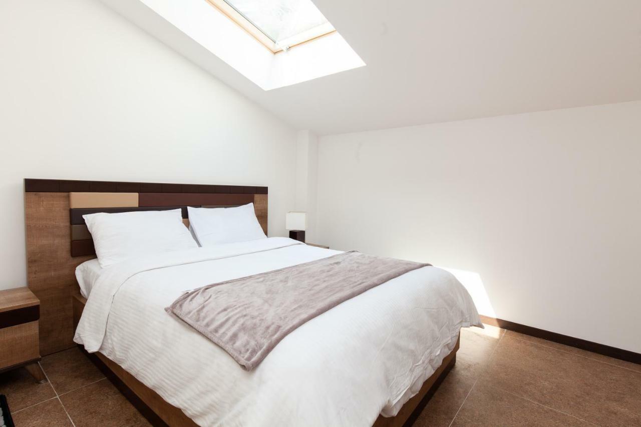 Aparthotel D'azur Riou