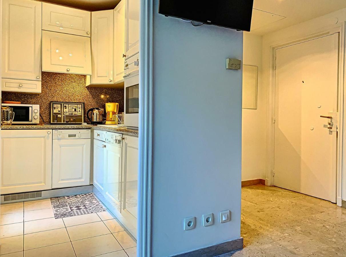 Apartment Cannes Golden Gate Apartment With Big Terrasse And Wifi Cannes