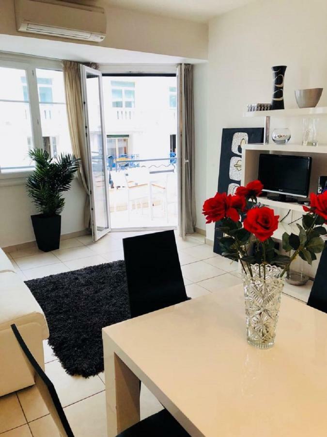 O Palais Des Iles Two Bedroom * Cannes