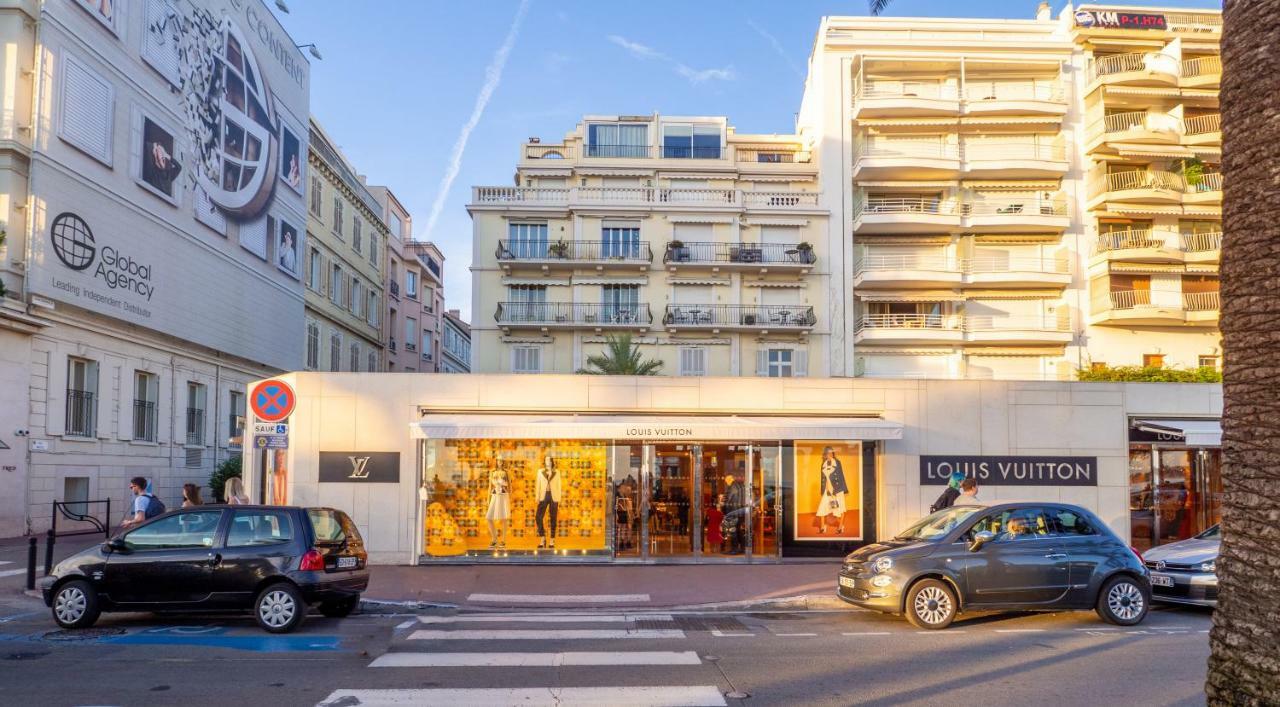 Carre D'or Apartamento *