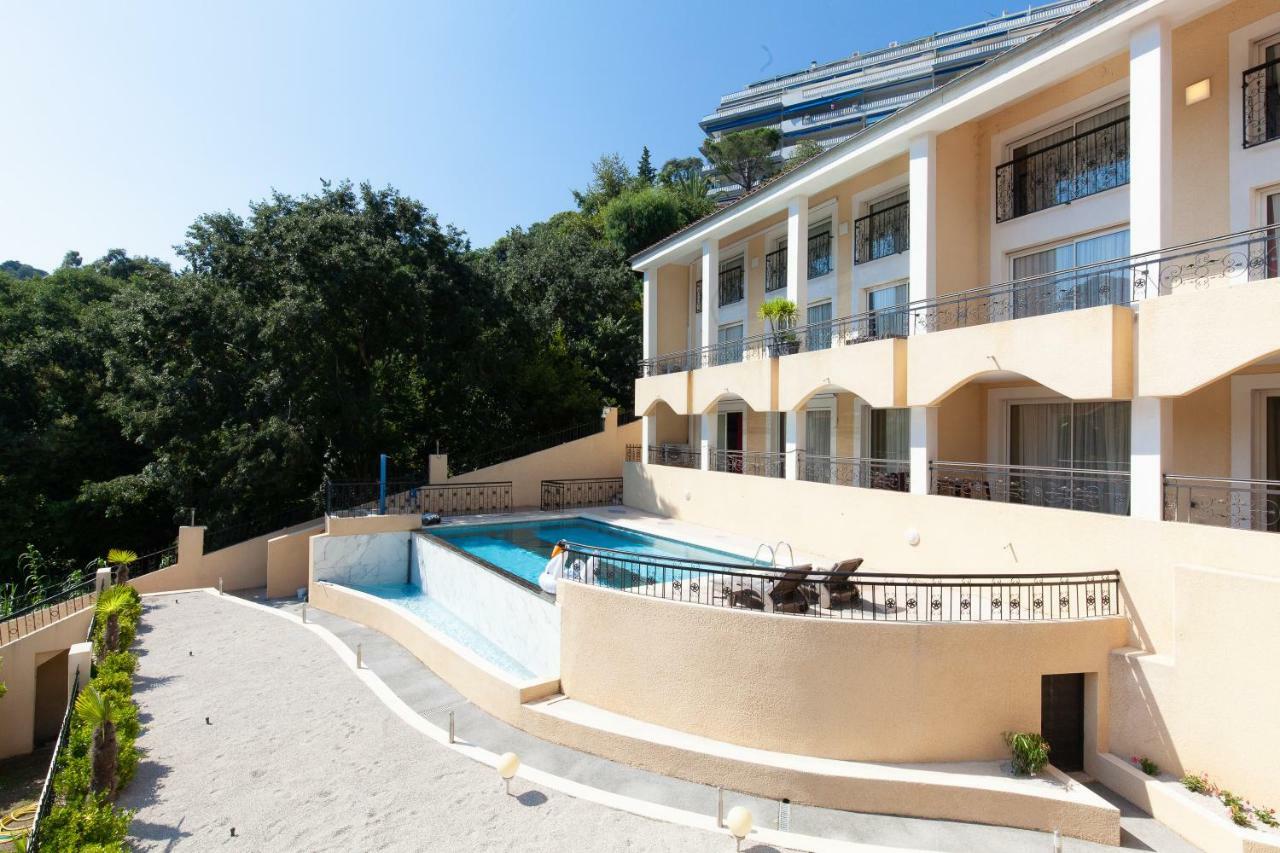 Aparthotel D'azur Riou