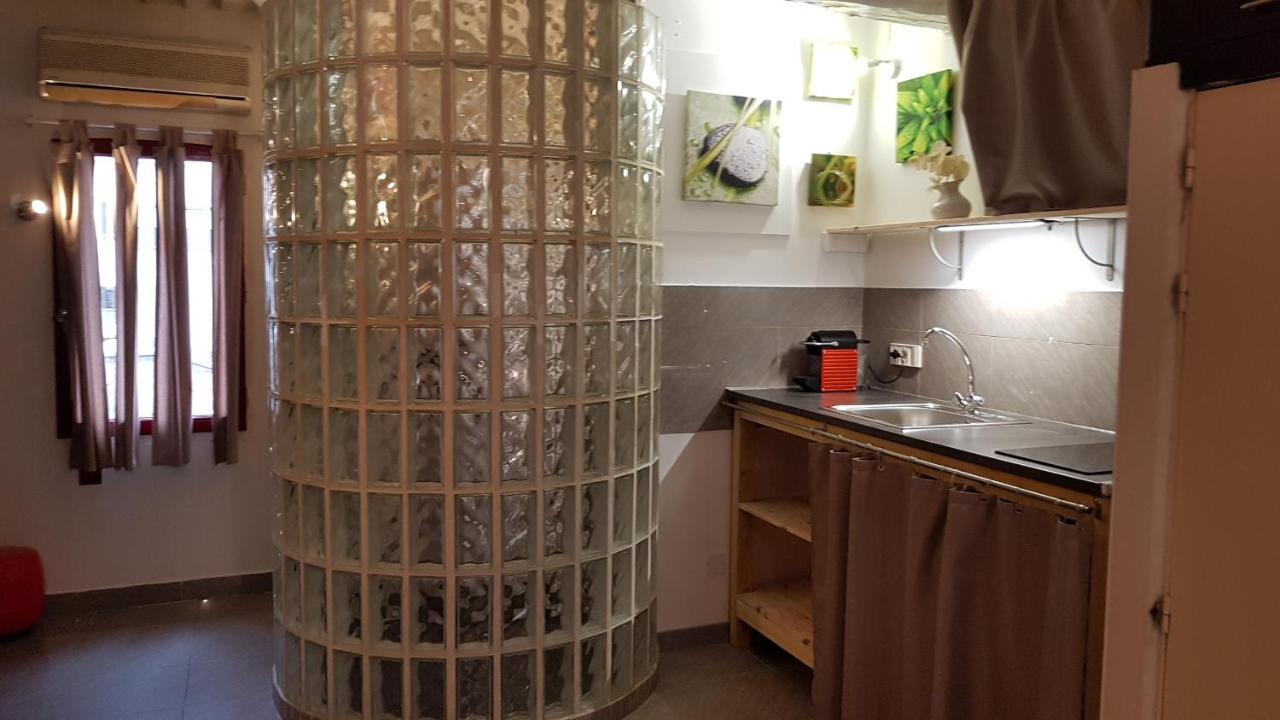 Notre Dame Apartment