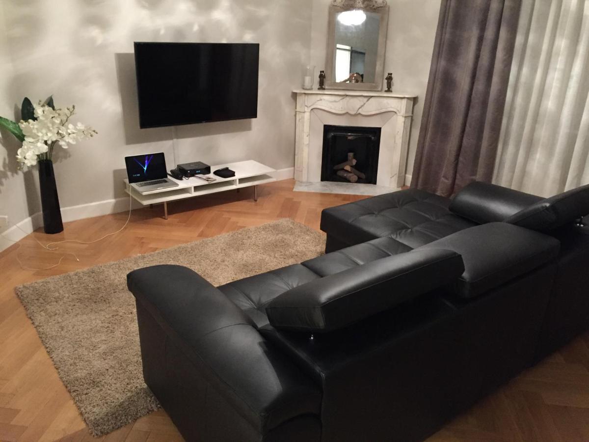 - Luxury Clara
