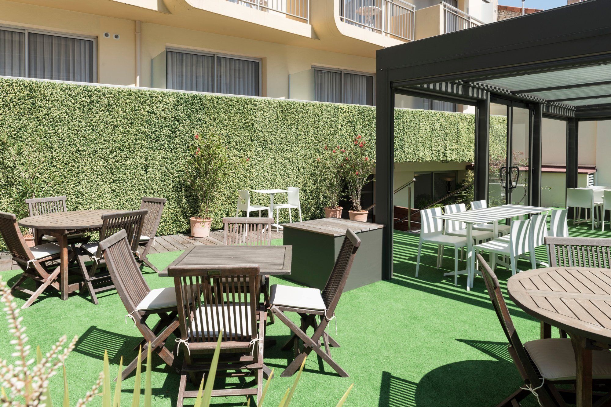 Abrial Hotel