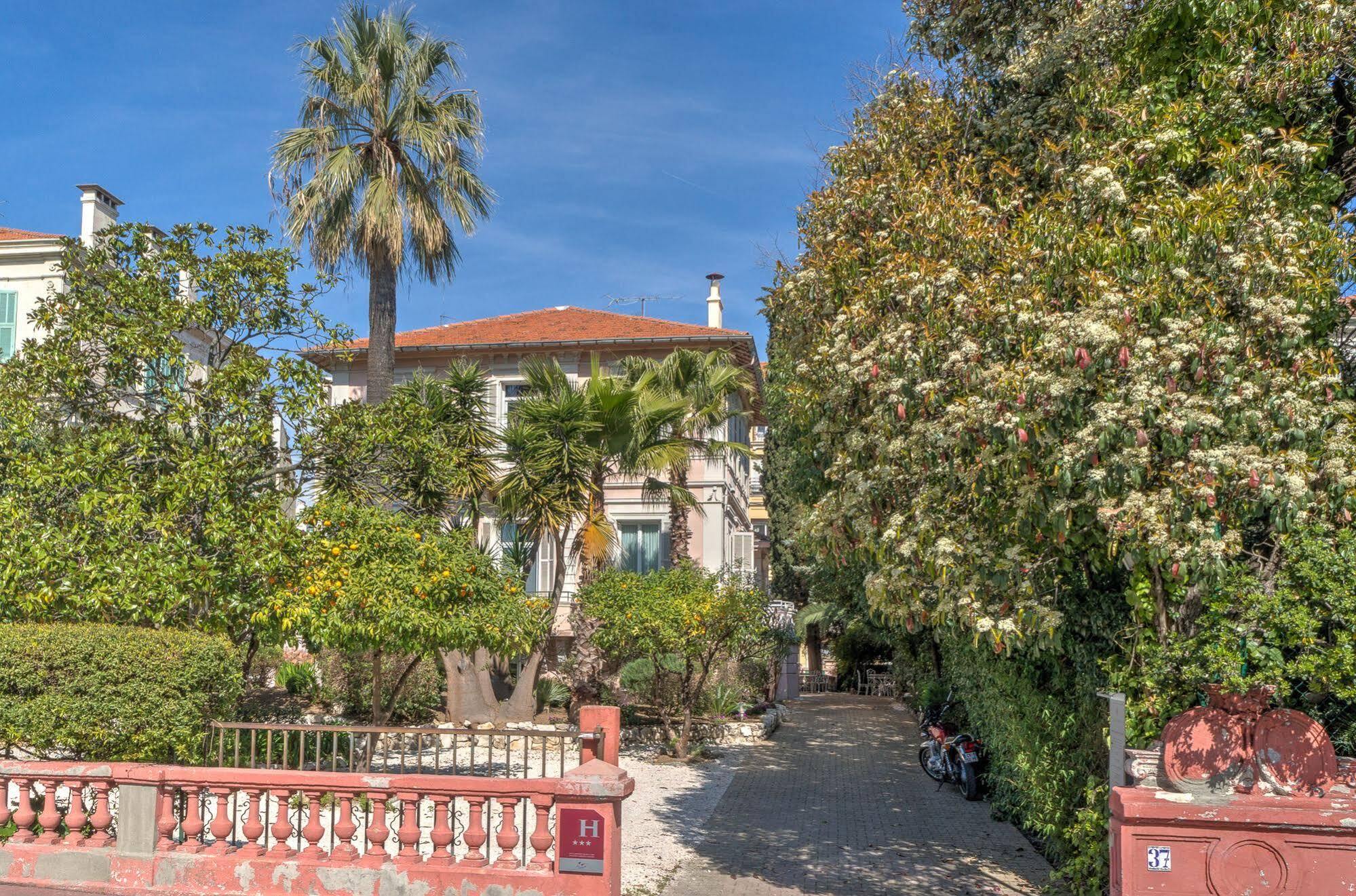 Hotel Claudia Centre - Parking Cannes