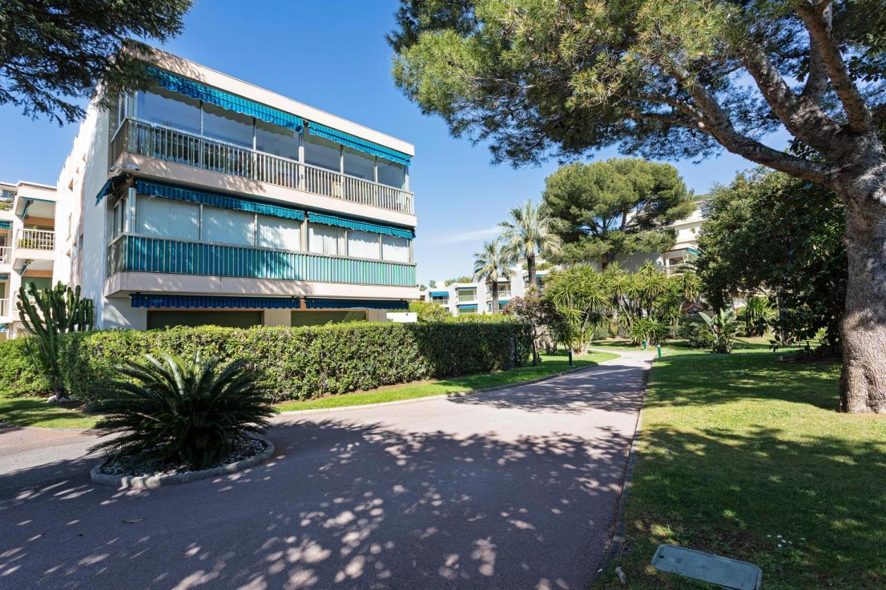 Eden Park Apartment