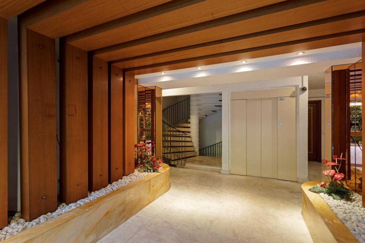 Eden Park Apartment
