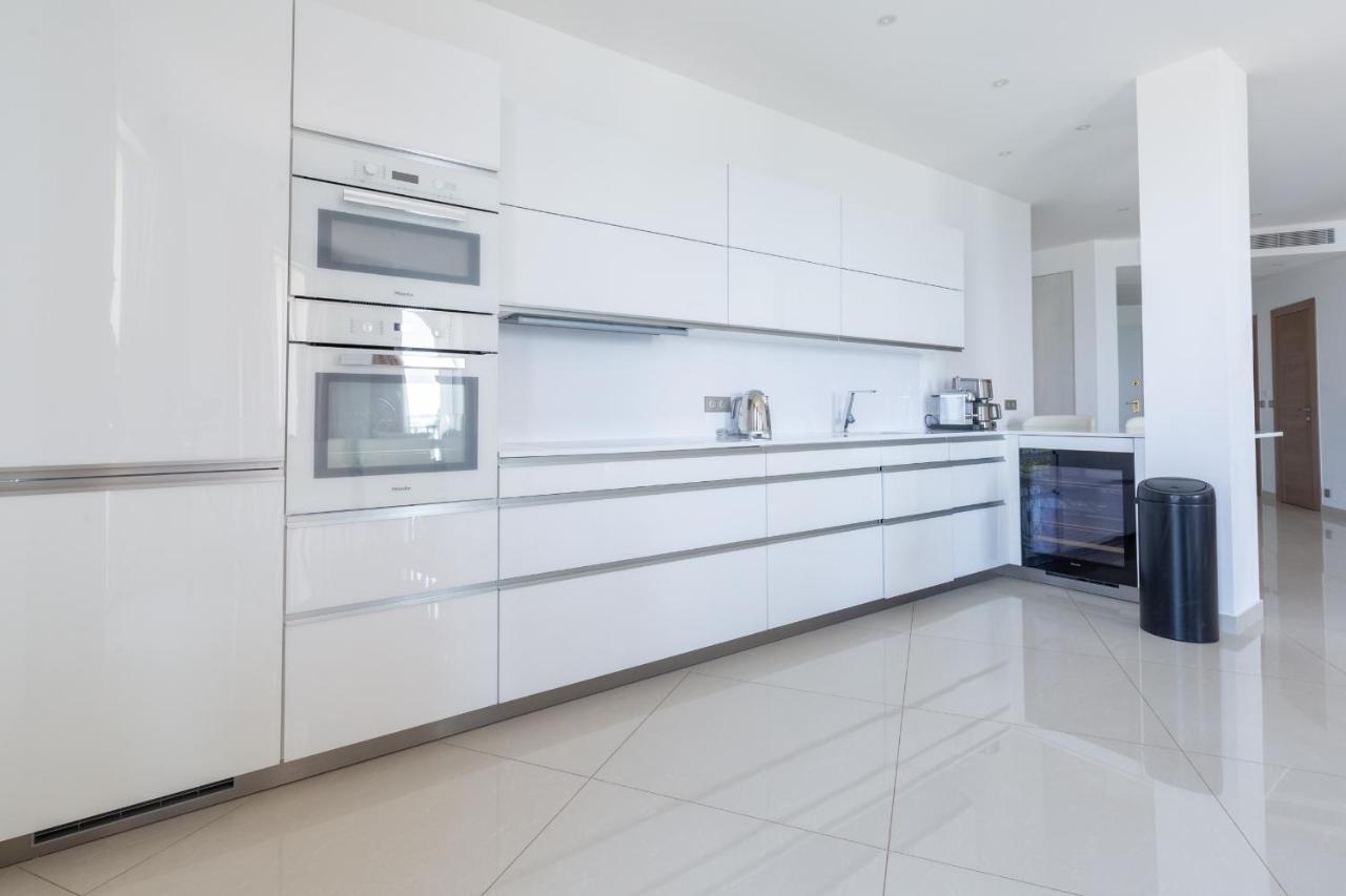 Palais Miramar 65 Bd De La Croisette Cannes