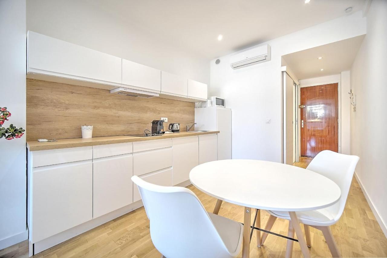 Heart Of Town Cozy Bright Warm & Sunny By Olam Apartment *