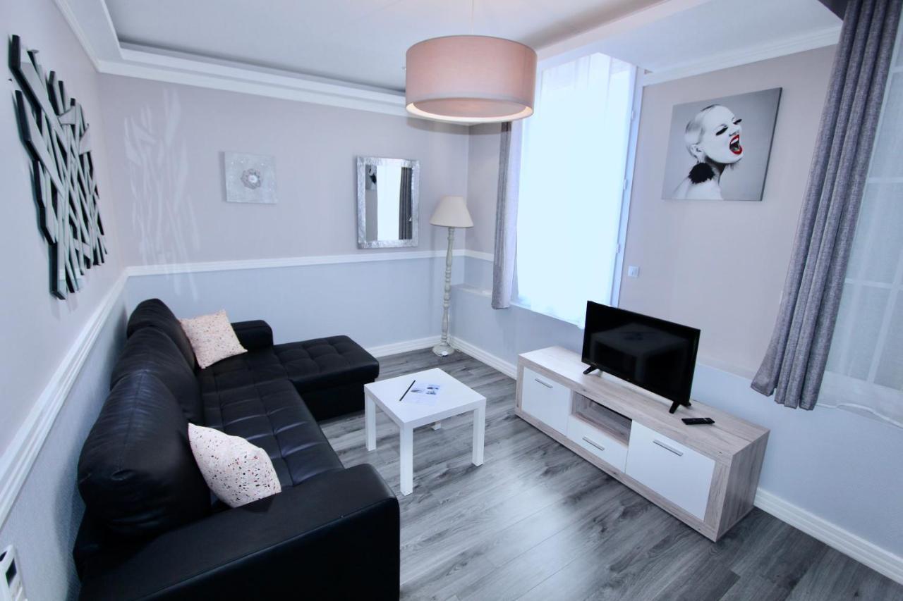 Luxury Aparthotel 2*