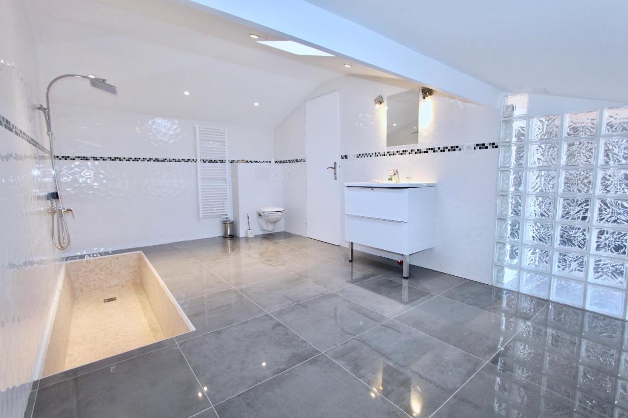Luxury Aparthotel 2*