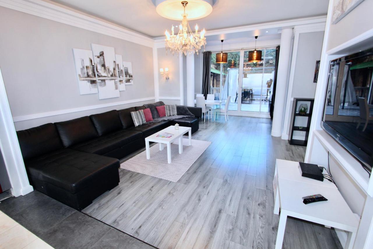 Luxury Aparthotel 2*