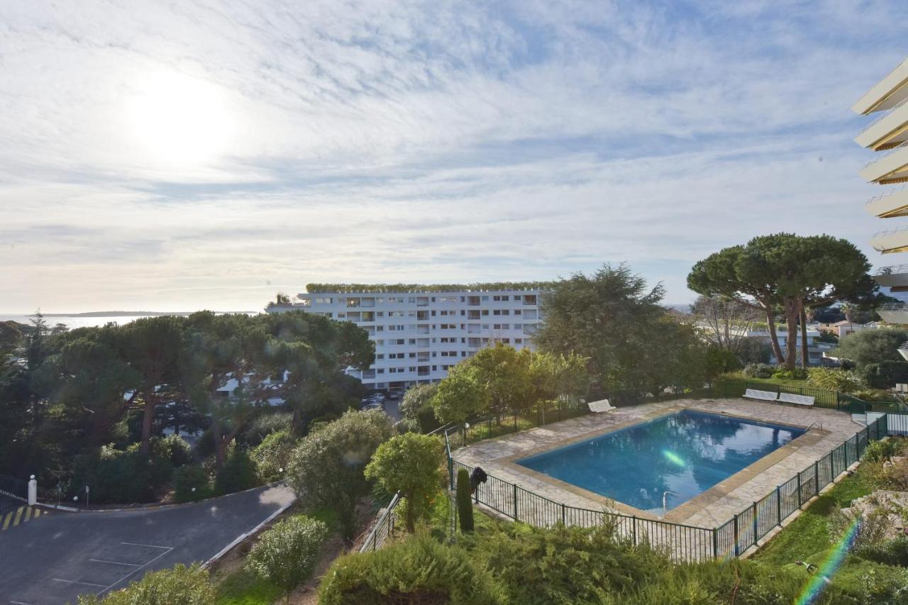 Prestigious With Terrace And Pool Cannes