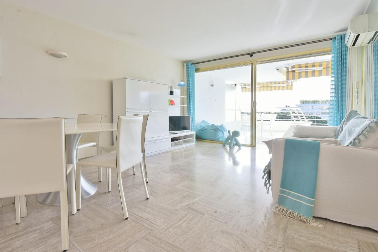 Prestigious With Terrace And Pool *