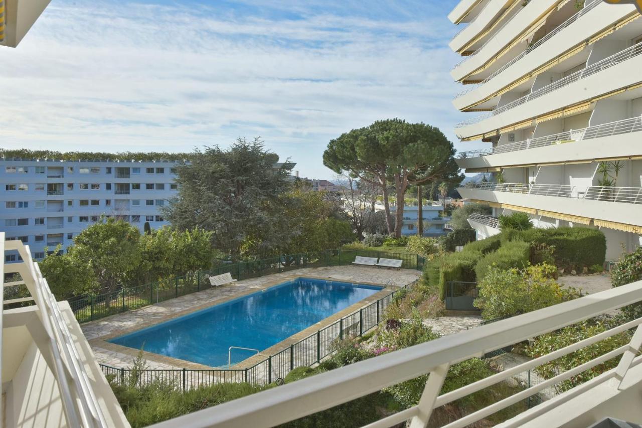 Apartment Prestigious With Terrace And Pool