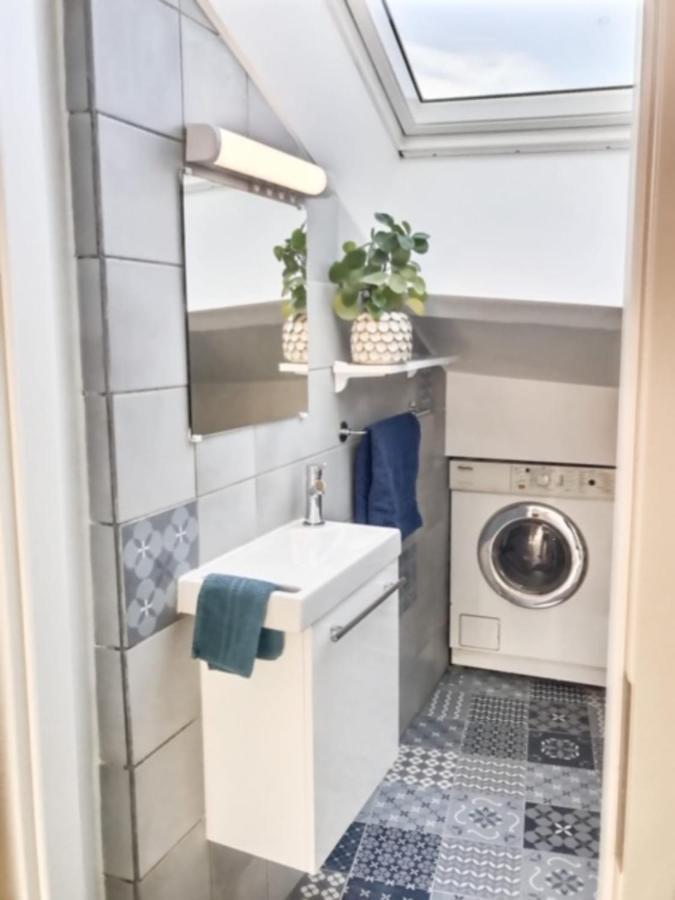 Apartment Marche Forville & Port 2 Personnes