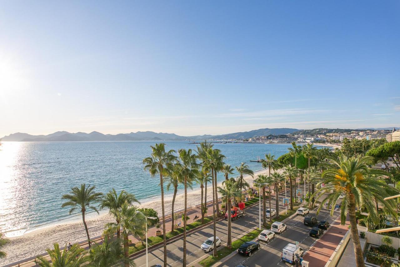 On La Croisette: New 2 Bedrooms With Sea View Apartment