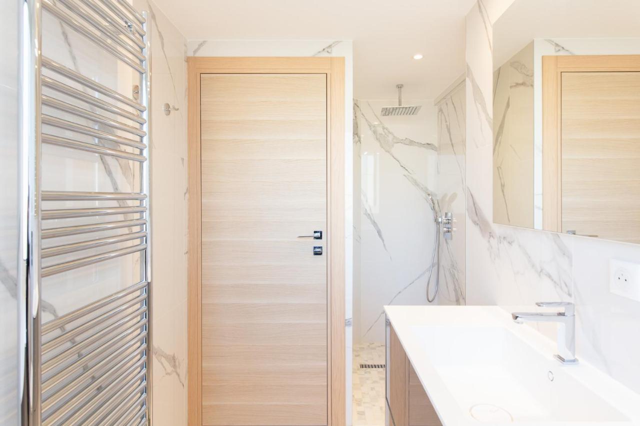 Apartment On La Croisette: New 2 Bedrooms With Sea View
