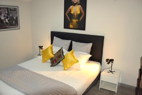 Etoile Apartment