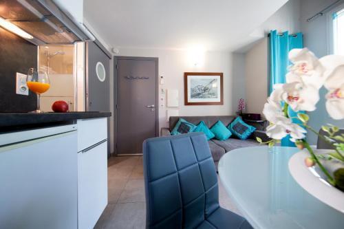 Etoile Apartment