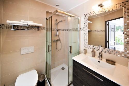 Etoile Apartment