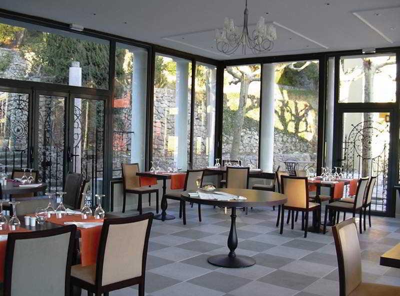 Le Chateau Des Artistes Apartment