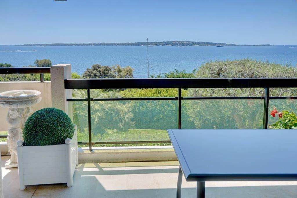 Azur Apartment