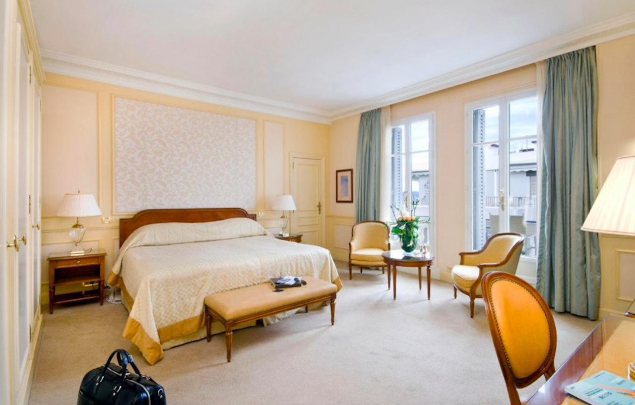 Carlton Cannes, A Regent 5*