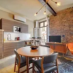 Mmogroom - Industrial Style - Spacious - Ac - Wifi- City Center