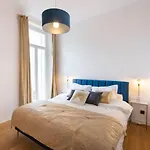 Modern 2-Br Apartment In The Heart Of Cannes