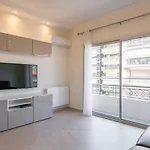 Wdf 2 Bedrooms 1Min Walk To Carlton Hotel