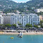 Cannes Martinez Croisette Beach 50M