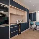 Renovated Bijou Gem In Heart Of Cannes