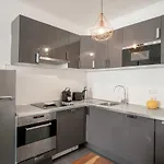 Bright Beautiful Apartment - City Center Cannes