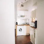 Cannes Centre Ville- Bel Appartement Studio + Mezzanine