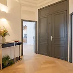 La Guitare 24 - Nice Studio In Center Of Cannes, Just Behind Grand Hotel
