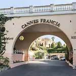 Studio A Cannes Vue Mer Refait A Neuf Avec Piscine