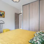 Apartment Le Puget By Interhome